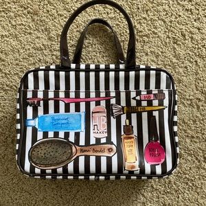 Henri bendel weekender essentials